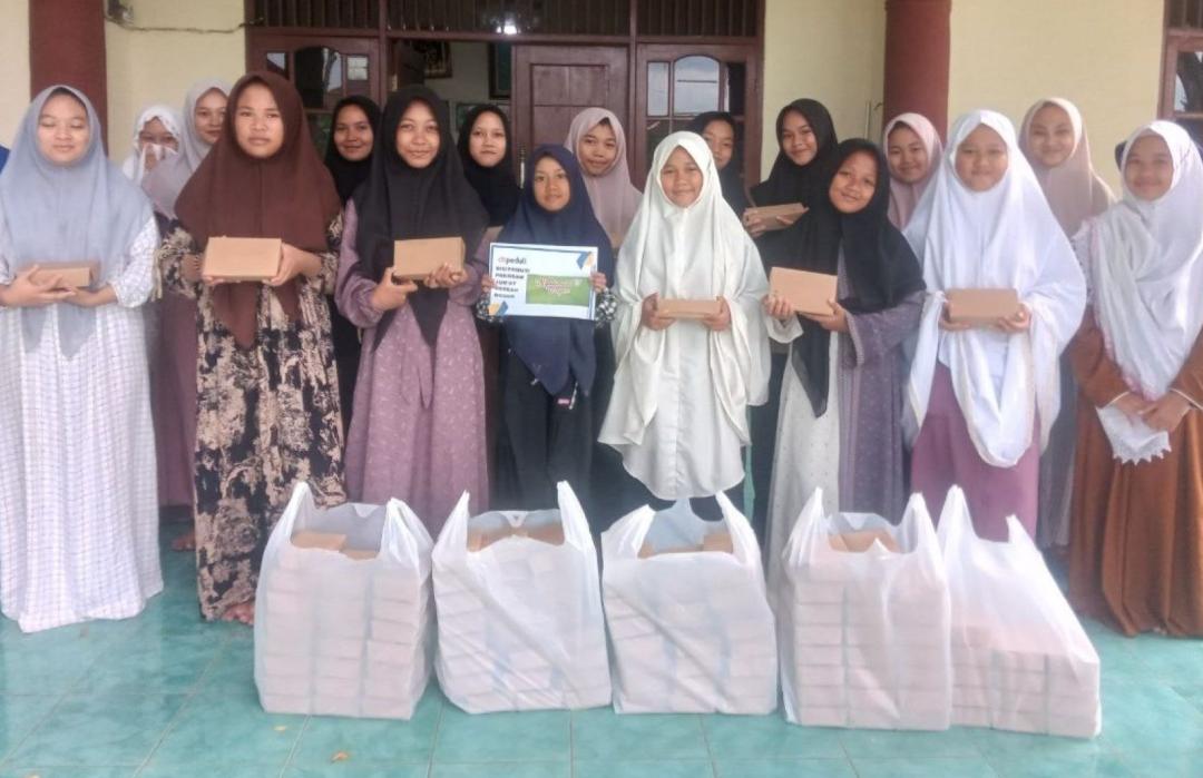 Dukung Pendidikan Santri, DT Peduli Bogor Salurkan Bantuan Makanan ke Empat Pesantren 