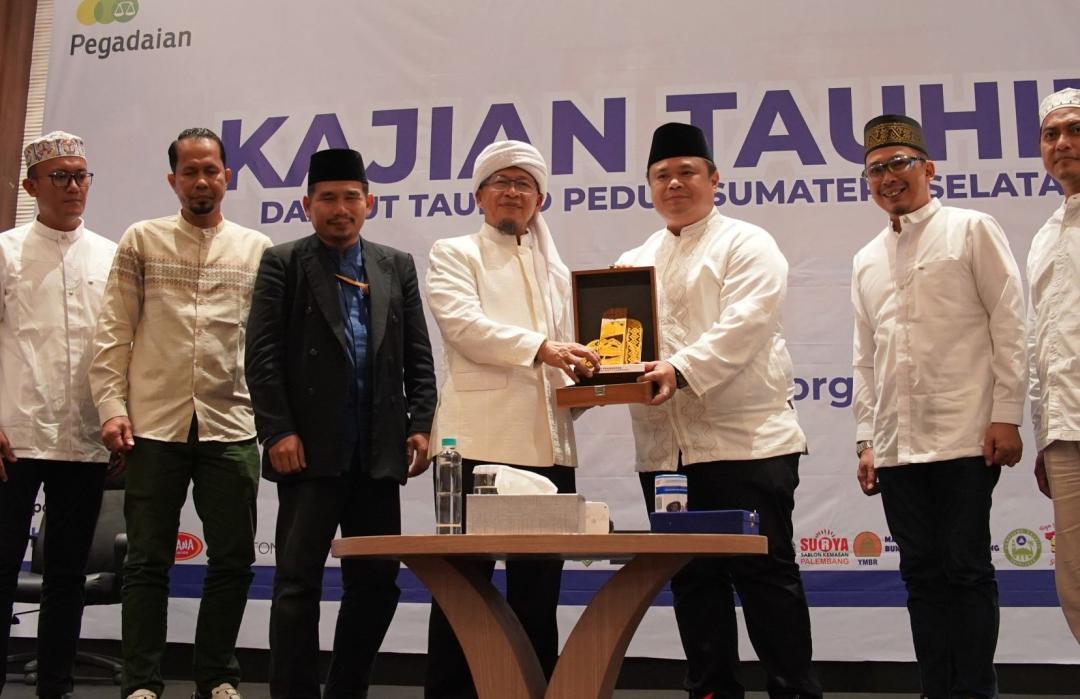 Hadiri Gathering Donatur, Ribuan Jemaah Padati Tausiah Aa Gym di Palembang 