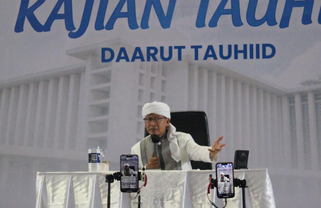 Ribuan Jemaah Padati Masjid Istiqlal dalam Kajian Tauhid DT Peduli Bersama Aa Gym 