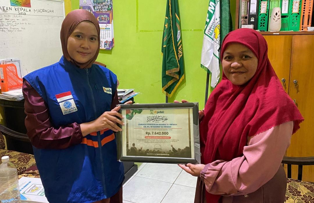 Peringati Maulid Nabi, Siswa Mambaul Hikmah Galang Dana Rp7,6 Juta untuk Palestina 