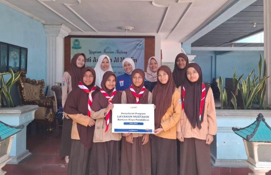 Dorong Pemerataan Pendidikan, DT Peduli Malang Beri Bantuan Buku untuk Santri Pesantren Al Munjin dari NTT dan NTB 