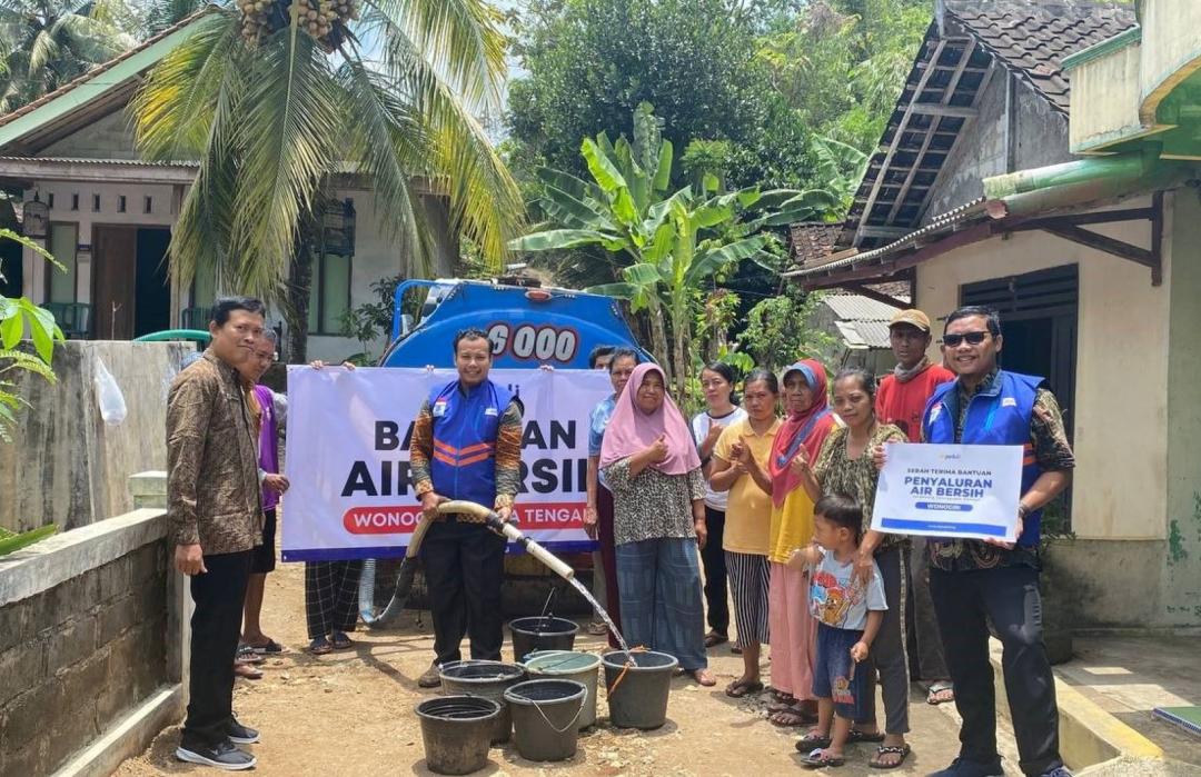 Bantu Hadapi Kekeringan Tahunan, DT Peduli Solo Salurkan 10 Tangki Air Bersih ke Wonogiri 