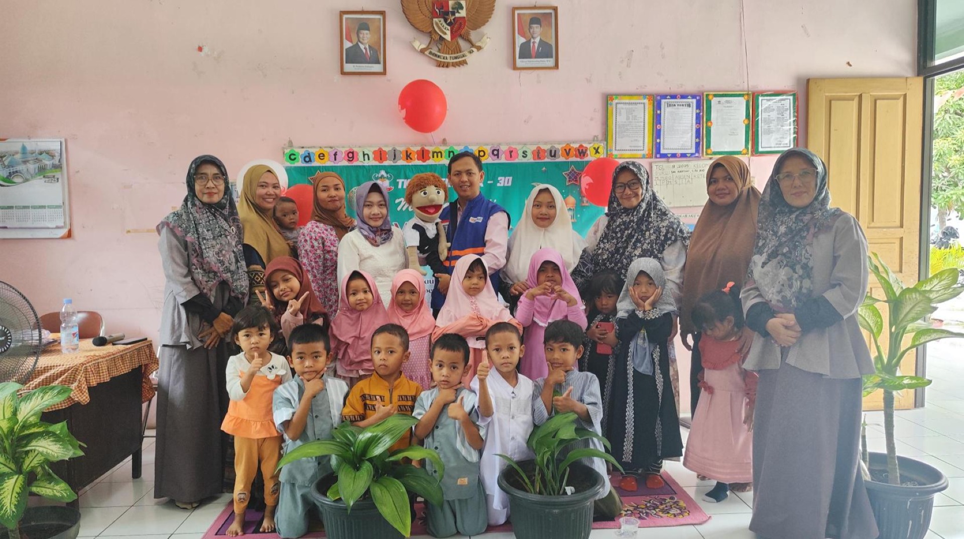 Peringati Maulid Nabi, DT Peduli Cirebon Gelar Safari Dakwah dan Dongeng di Sepanjang Bulan September