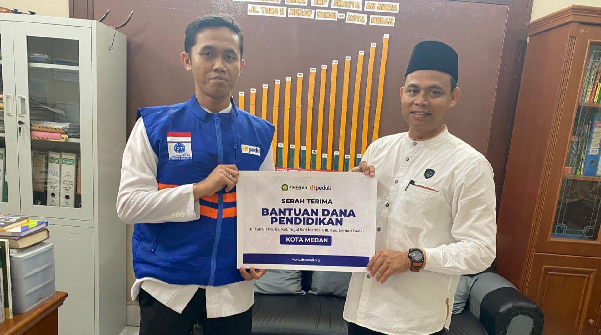 Ringankan Biaya Pendidikan, DT Peduli Sumut Salurkan Bantuan Pendidikan untuk Siswa SMP Islam An Nizam 