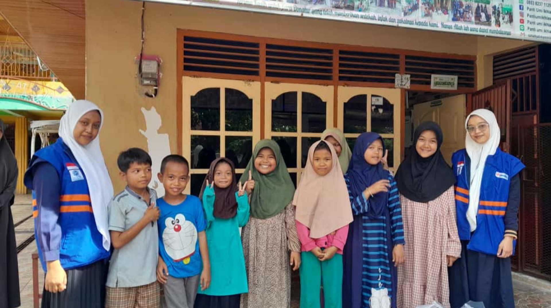 Wujud Syukur Kelahiran Anak, DT Peduli Jambi Salurkan 80 Paket Nasi Aqiqah untuk Santri di Panti Asuhan Umi Ikhlas