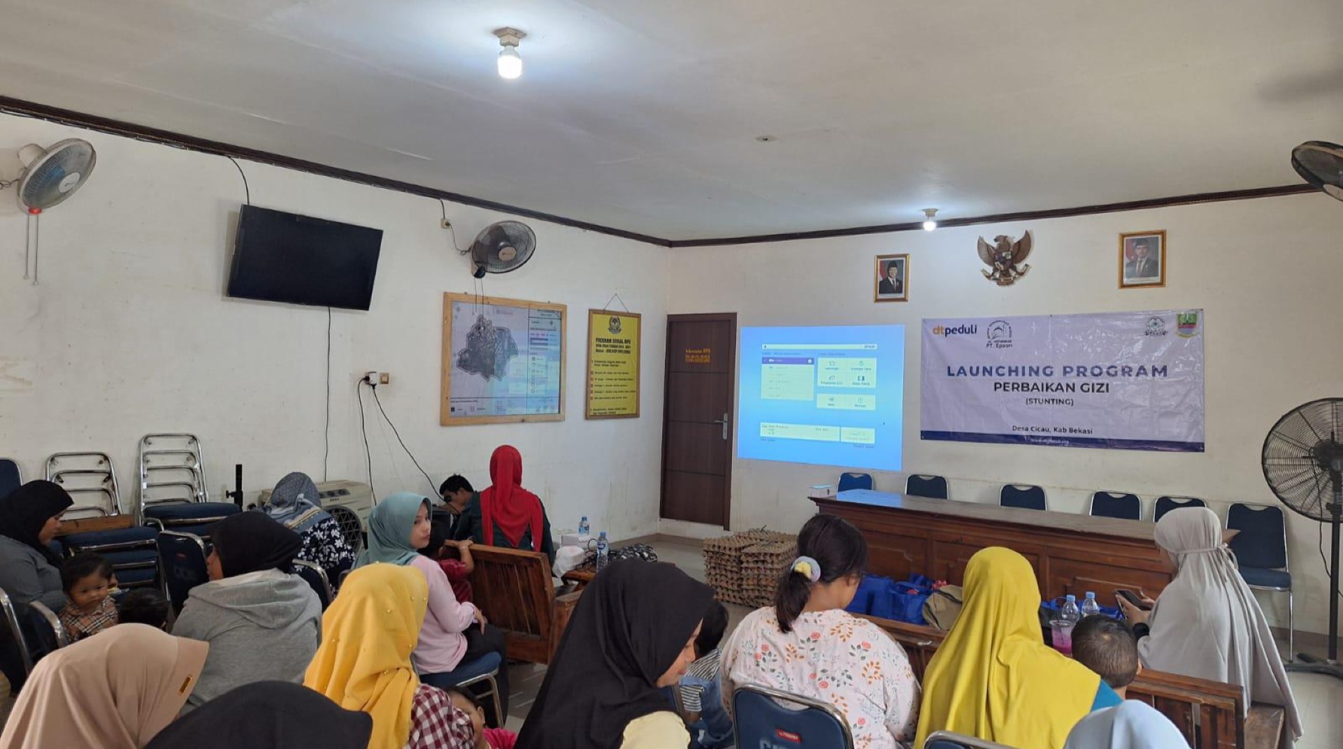 Bersama Wujudkan Generasi Emas, DT Peduli Bekasi dan Mitra Gelar Program Perbaikan Gizi Lanjutan di Desa Cicau 