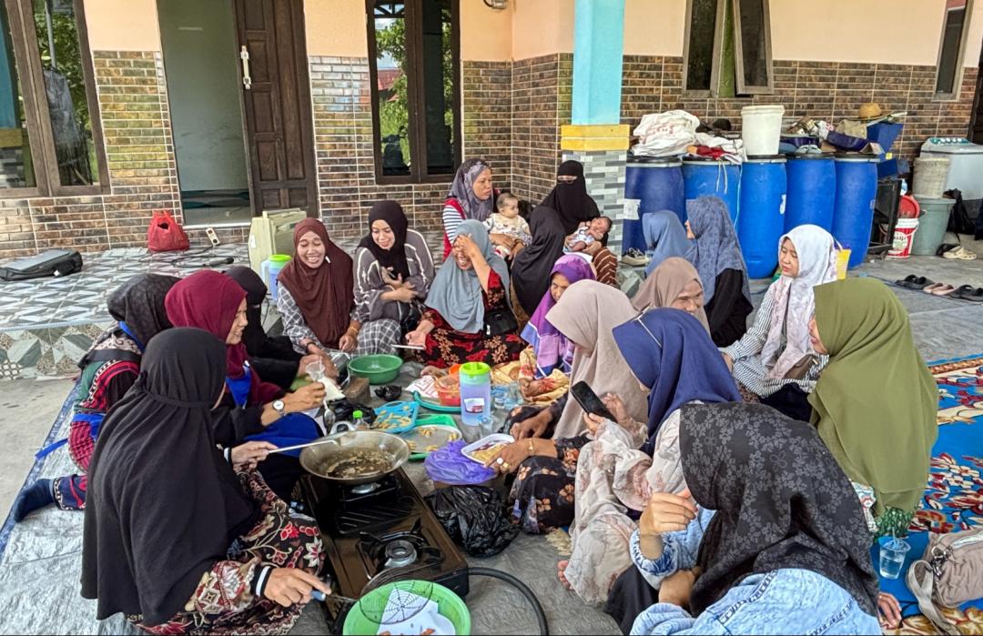 DT Peduli Kalsel Gelar Pelatihan Pembuatan Oleh-Oleh di Desa Alalak