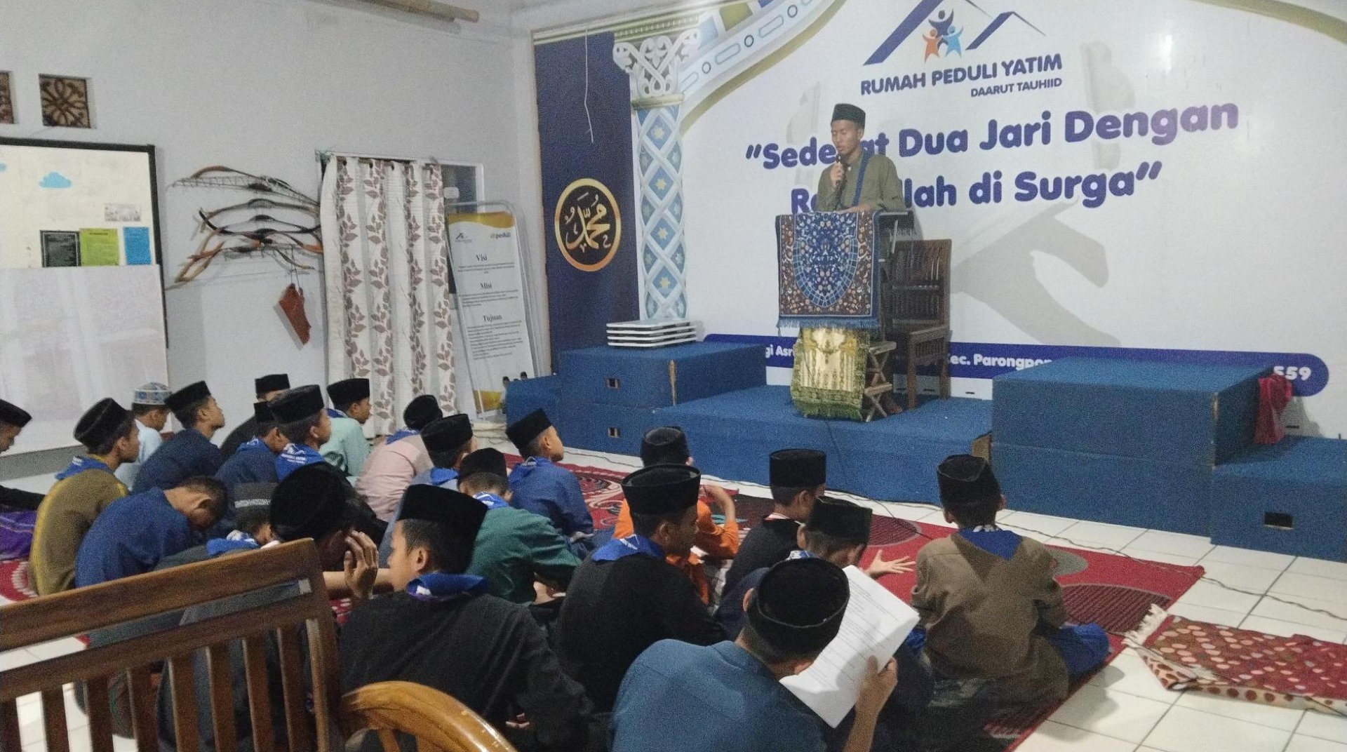 DT Peduli Bandung Latih Santri Jadi Khatib Muda Berani Berdakwah