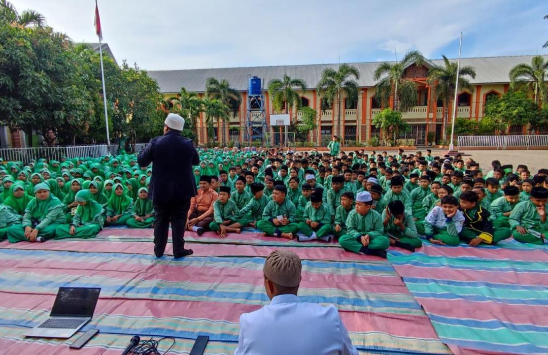 Tumbuhkan Kepedulian Palestina, DT Peduli Aceh Gelar Kajian Motivasi dan Muhasabah di MIN 20 Aceh Besar 