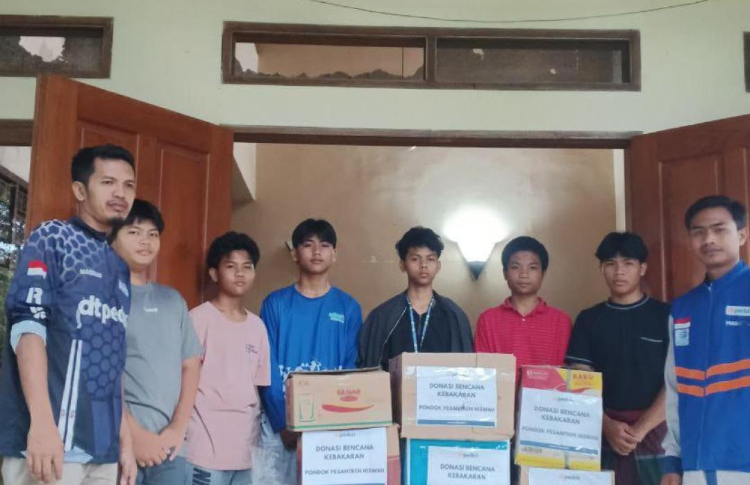 Ludes Dilalap Api, DT Peduli Bogor Distribusikan Bantuan Darurat ke Pesantren Hiswah Billabon