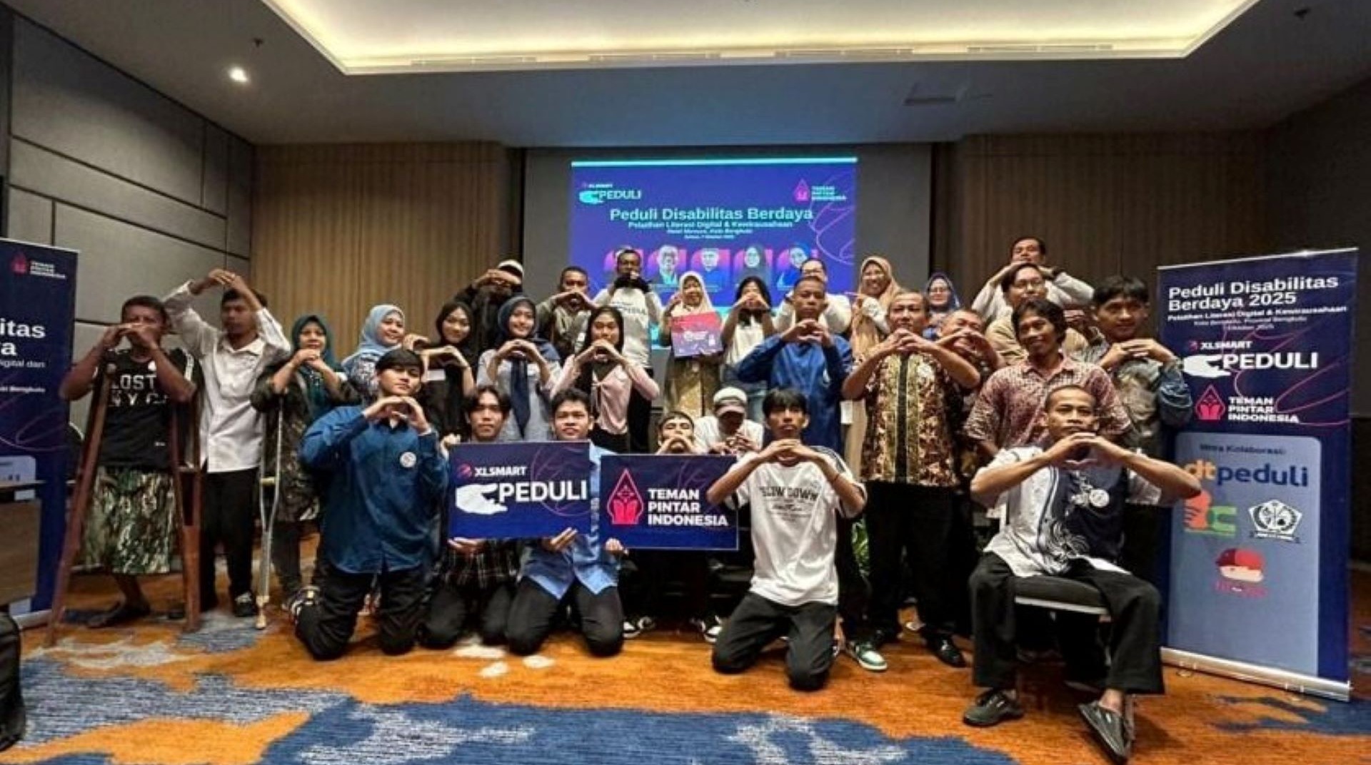 Peduli Disabilitas, DT Peduli Bersama XLSMART Gelar Pelatihan Literasi Digital dan Kewirausahaan di Bengkulu 