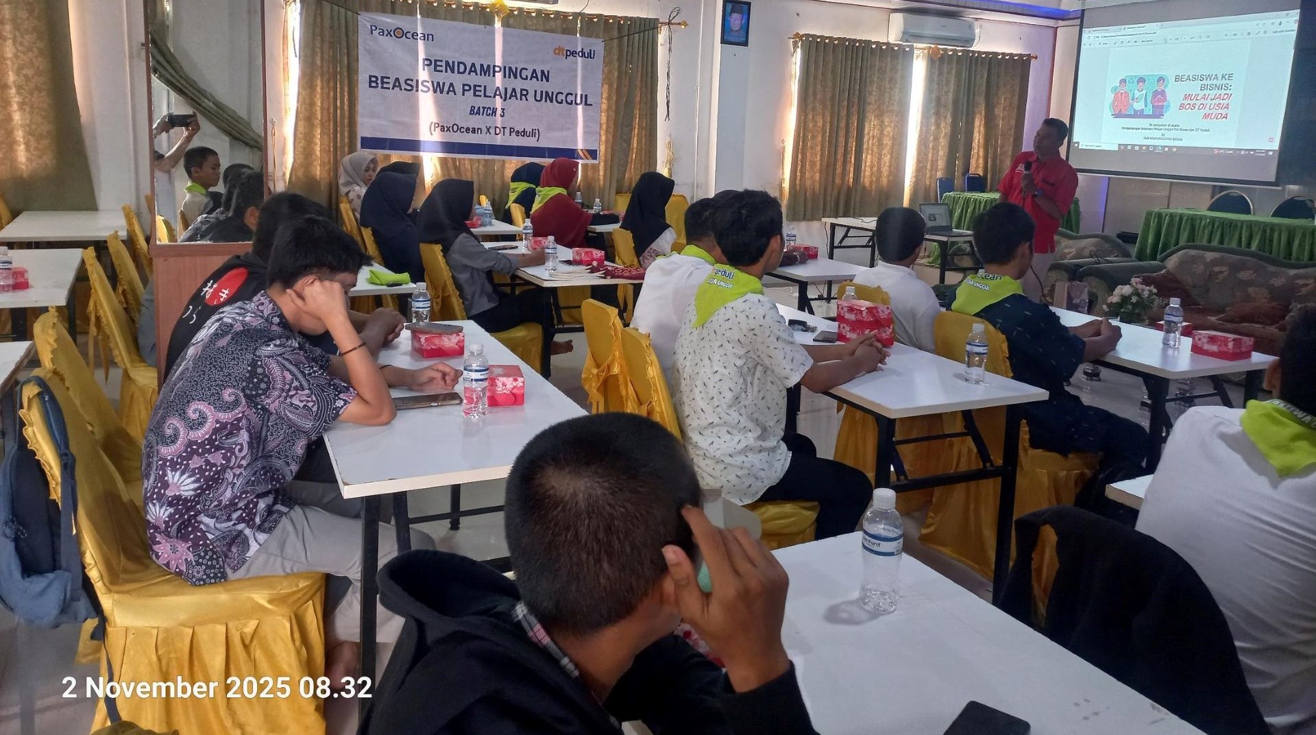 Cetak Pengusaha Gen Z, Beasiswa Unggul PaxOcean dan DT Peduli Bekali Keterampilan Marketing 