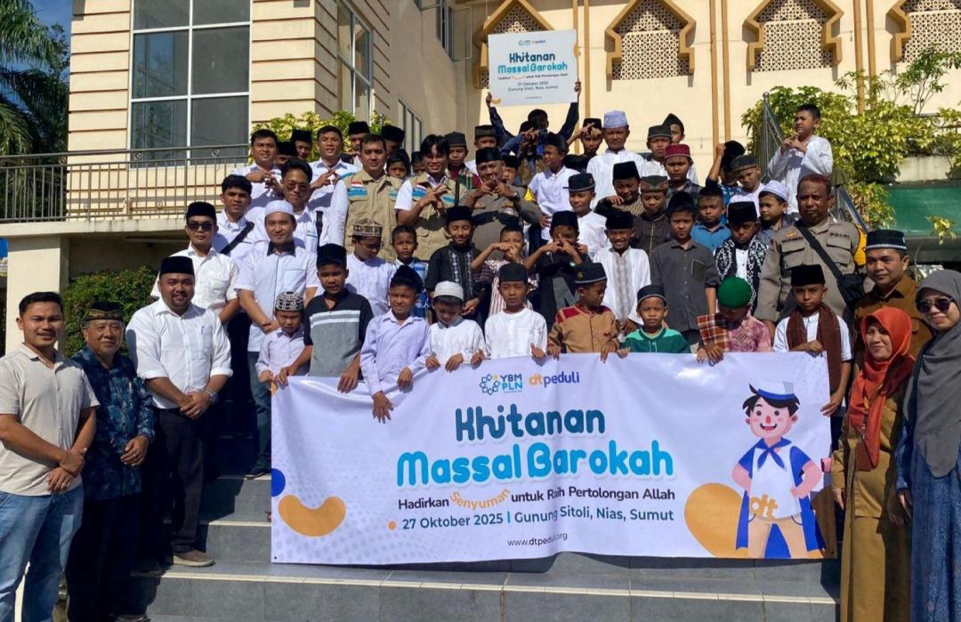 Bawa Kebahagiaan untuk Anak-Anak, DT Peduli Sumut dan YBM PLN Medan Gelar Khitanan Massal Barokah di Nias 