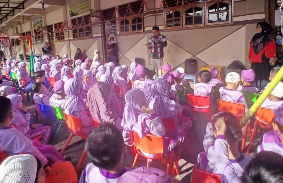 Tanamkan Peduli Palestina Sejak Dini, DT Peduli Sumut Gelar Roadshow Sirah dan Galang Donasi Palestina di RA Fathimaturridha 