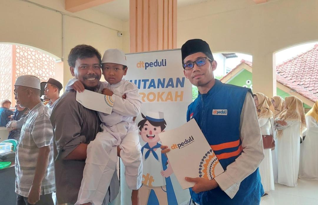 Peringati Milad Masjid Nurul Islam, DT Peduli Kuningan dan Metro Khitan Gelar Khitanan Barokah 