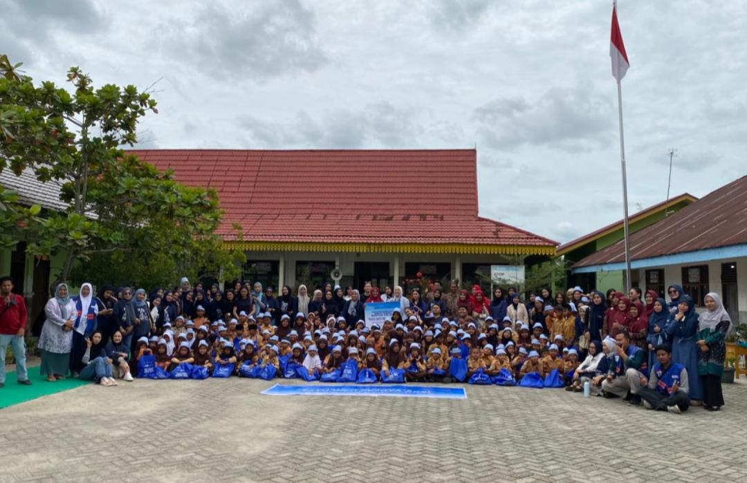 Edusprit Hadir di SDN 10 Pekanbaru, Seluruh Siswa Dapat Bantuan Fasilitas Pendidikan