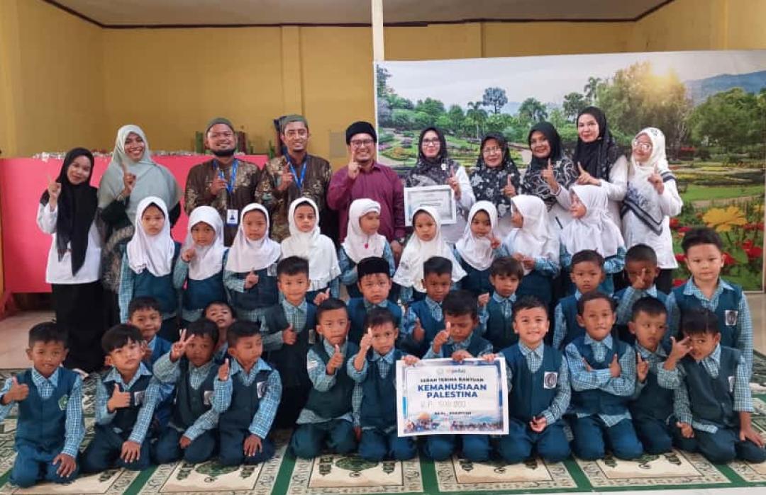 Tumbuhkan Jiwa Kepahlawanan Sejak Dini, DT Peduli Aceh dan RA Al Khairiyah Gelar Kajian Motivasi