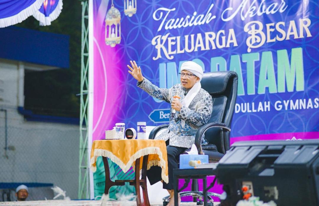 Safari Dakwah Aa Gym di Batam Ajak Jamaah Jaga Hati dan Perkuat Hubungan dengan Allah