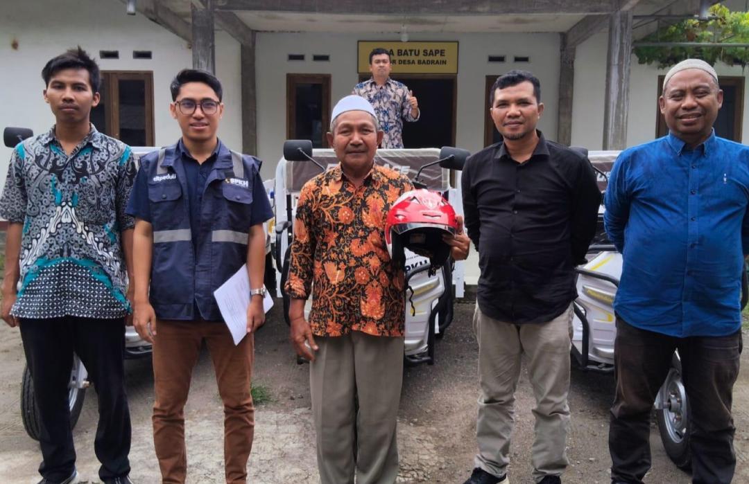 Bantuan Unit Roda Tiga Perkuat Mobilitas Pengelolaan Sampah KSM “Berseri” di Lombok Barat