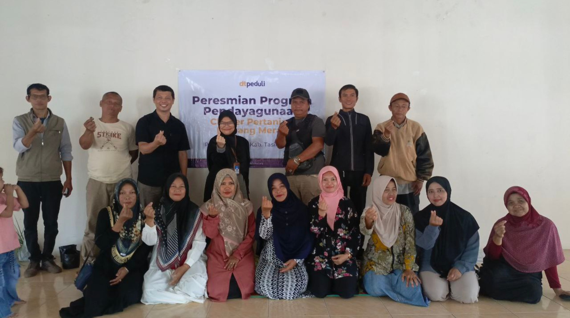 DT Peduli Tasikmalaya Resmikan Program Pendayagunaan Klaster Pertanian Bawang Merah 