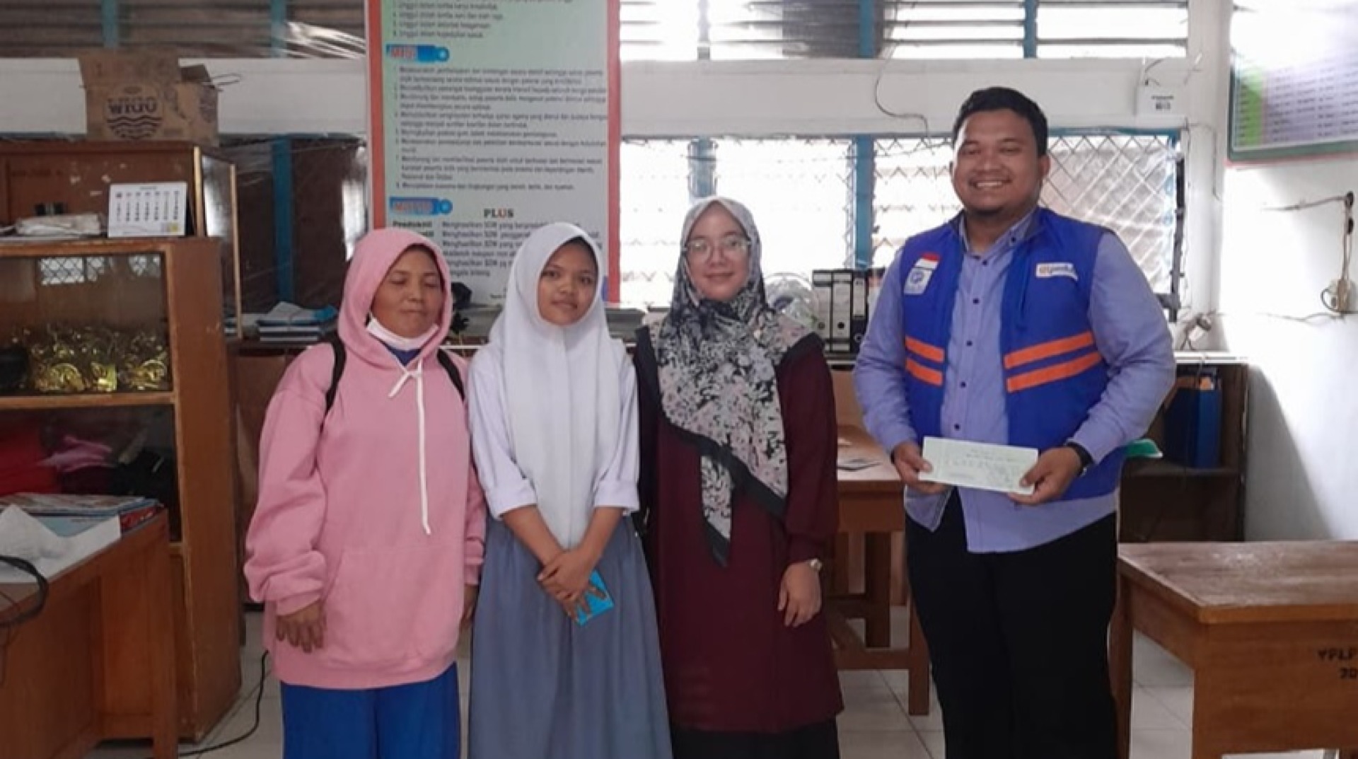 DT Peduli Jambi Salurkan Bantuan Kesehatan untuk Keluarga Almarhum M. Alvin