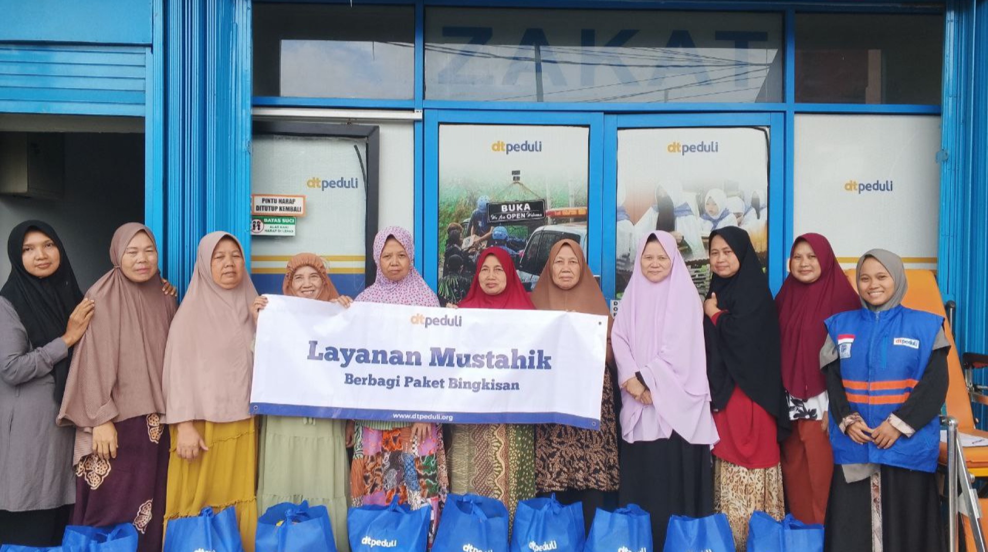 DT Peduli Bogor Bagikan 104 Paket Bingkisan Pangan untuk Anggota Misykat