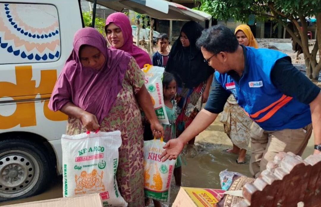 Rumah Rata dengan Tanah, DT Peduli Salurkan Bantuan Logistik Dukung Dapur Umum di Pidie Jaya 