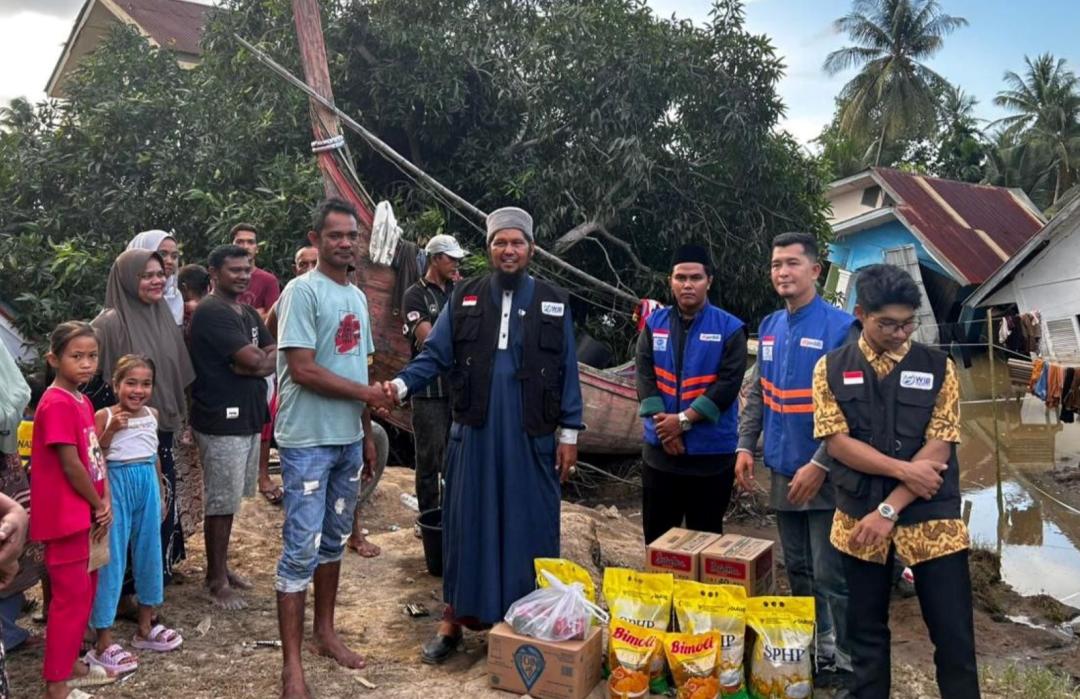 Hadapi Keterbatasan Logistik, DT Peduli Salurkan Bantuan Darurat untuk 518 KK Korban Banjir di Aceh Utara 
