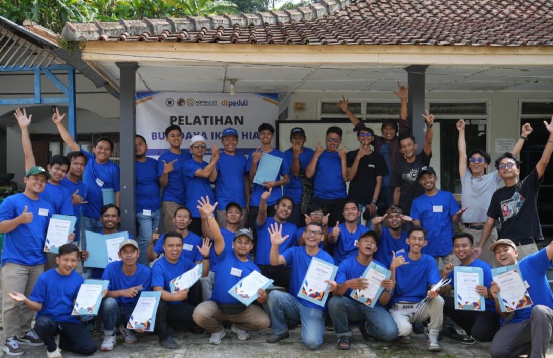 DT Peduli dan KOPMU DT Gelar Pelatihan Budidaya Ikan Hias untuk Tingkatkan Keterampilan Masyarakat