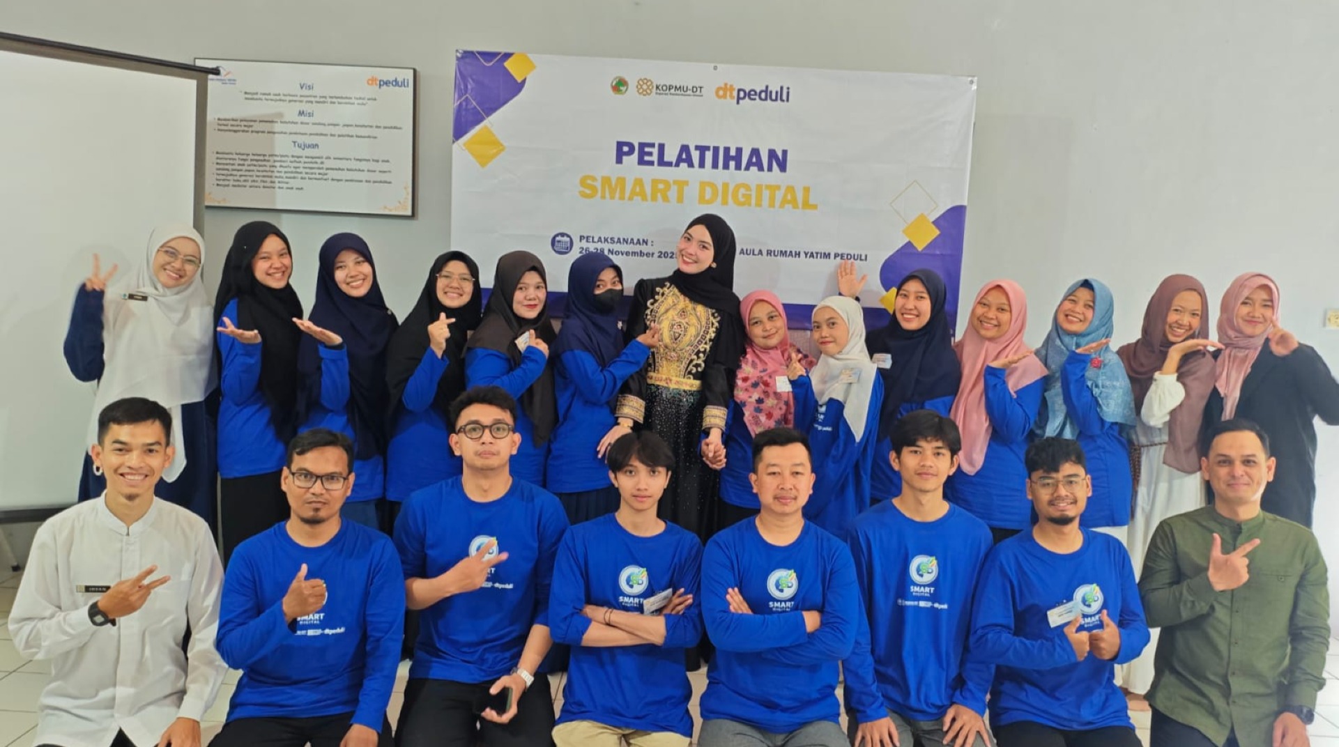 DT Peduli Bandung Latih Pelaku Usaha Kuasai Strategi Digital Lewat Pelatihan Smart Digital