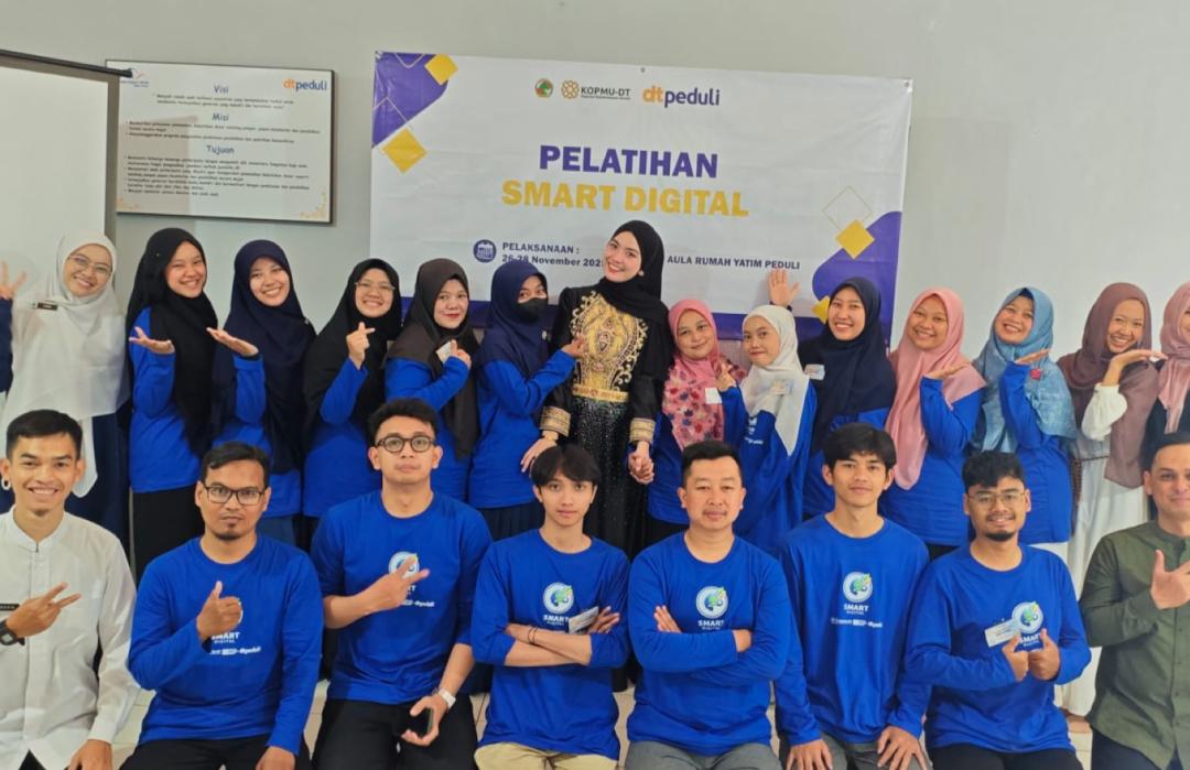 DT Peduli Bandung Latih Pelaku Usaha Kuasai Strategi Digital Lewat Pelatihan Smart Digital