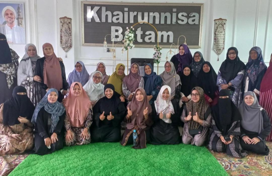 Majelis Taklim Khairunnisa Batam Donasikan Dana dari Bazar Barang Bekas Untuk Palestina