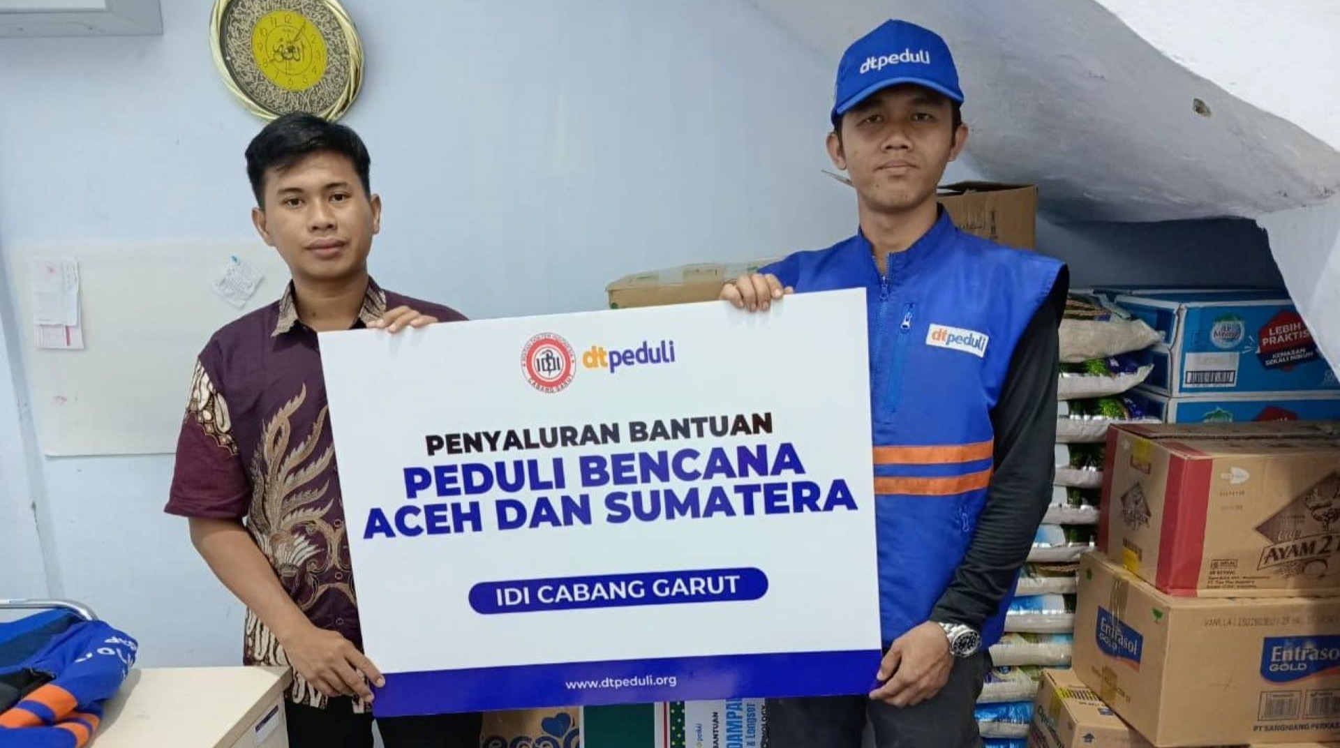 Banjir Picu Kelaparan di Aceh Tamiang, IDI dan DT Peduli Salurkan Bantuan 