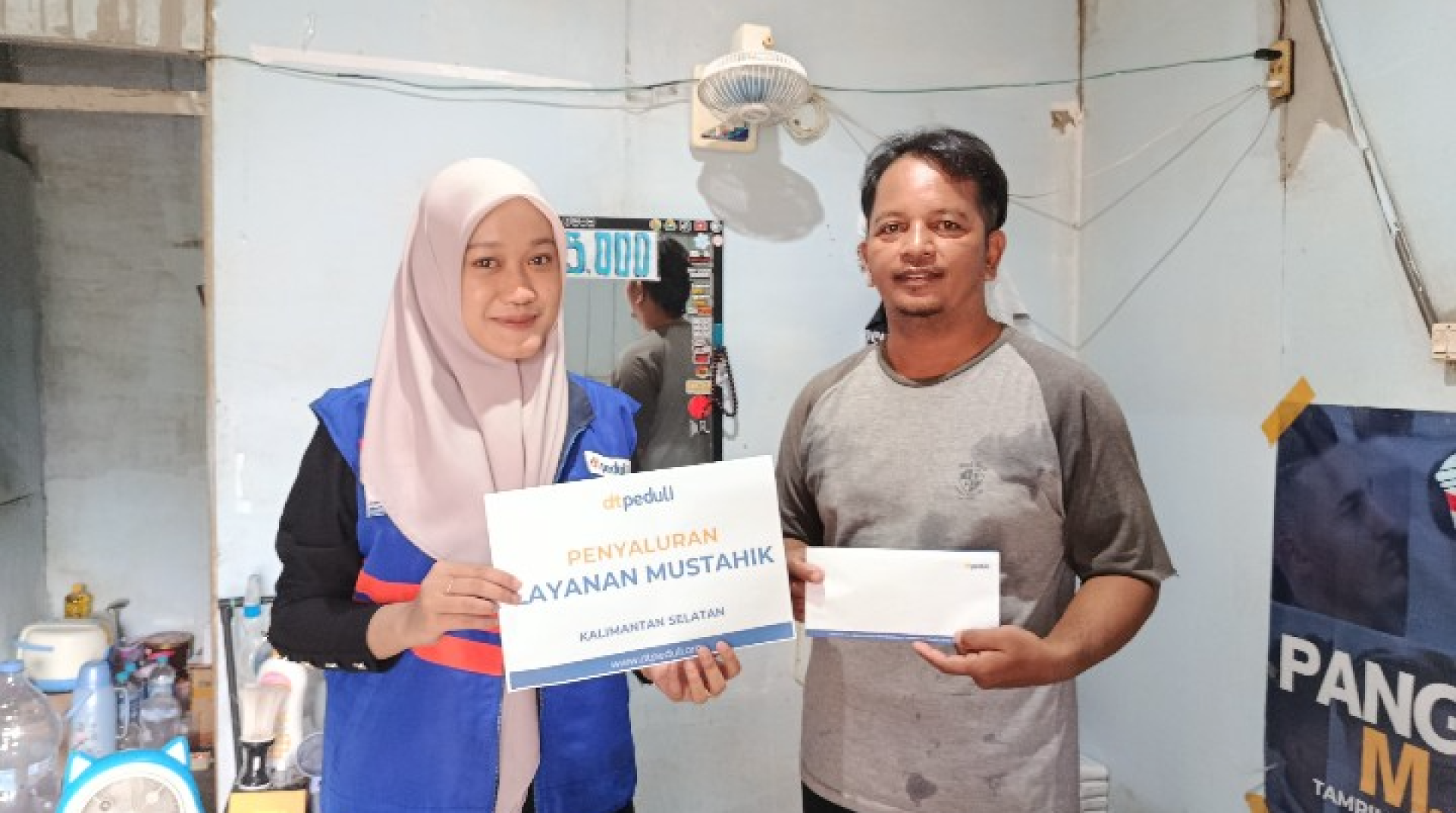 DT Peduli Kalsel Hadir, Bantu Kebutuhan Bapak Fajar Lunasi Sewa Rumah dan Pertahankan Usaha