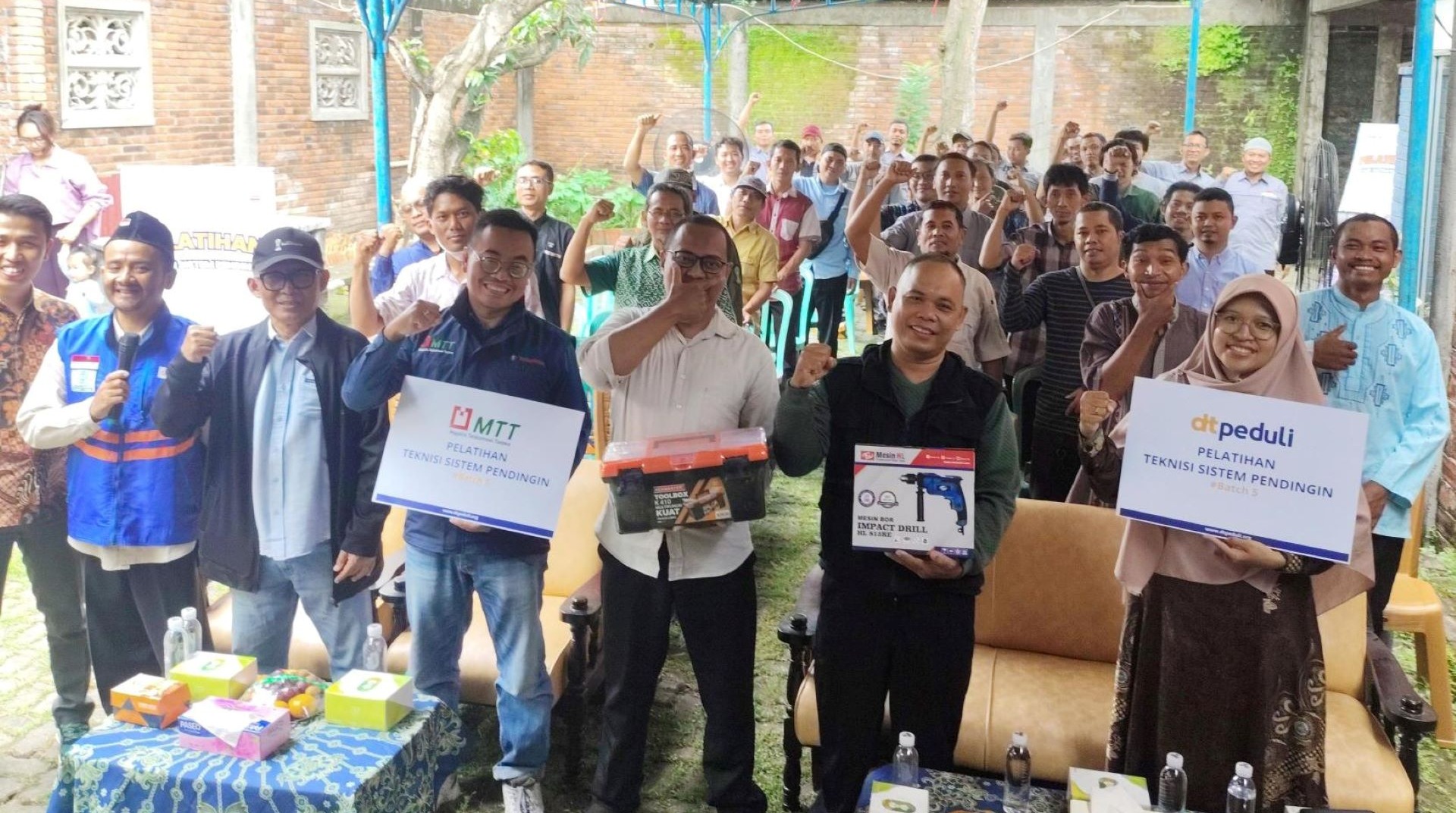 Dorong Kemandirian Ekonomi, DT Peduli Jawa Tengah Cetak Tenaga Ahli Melalui Pelatihan Teknisi AC Angkatan Kelima 