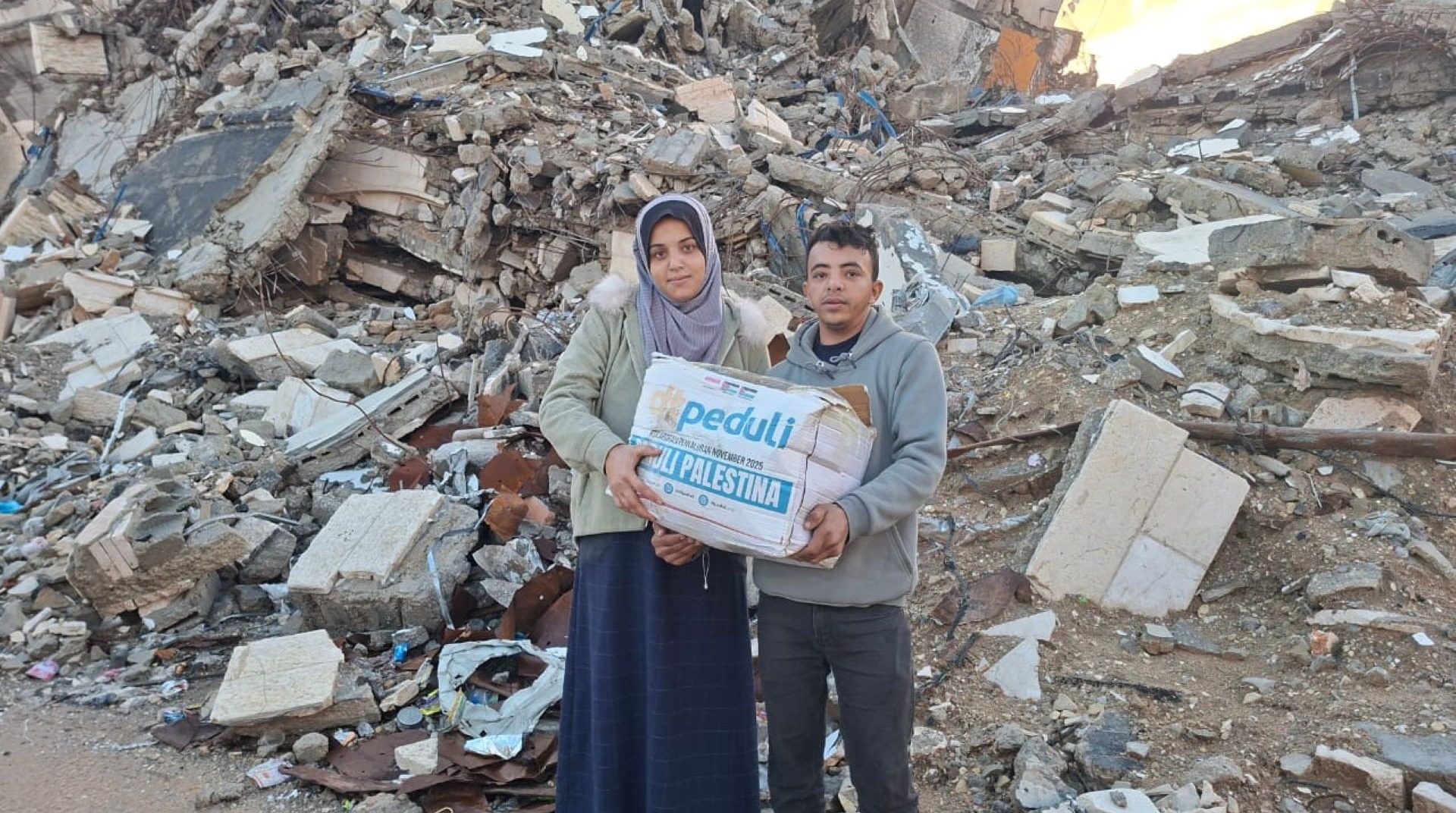 Tembus Blokade dan Cuaca Ekstrem, Paket Pangan DT Peduli Jangkau 1.000 Pengungsi di Jalur Gaza