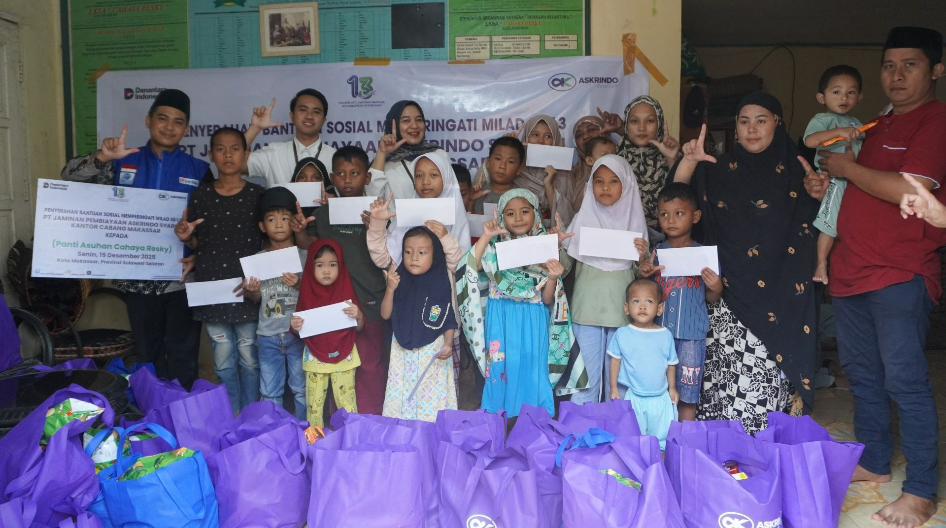 Rayakan Milad ke-13, Askrindo Syariah Makassar Gandeng DT Peduli Santuni Yatim dan Dhuafa 