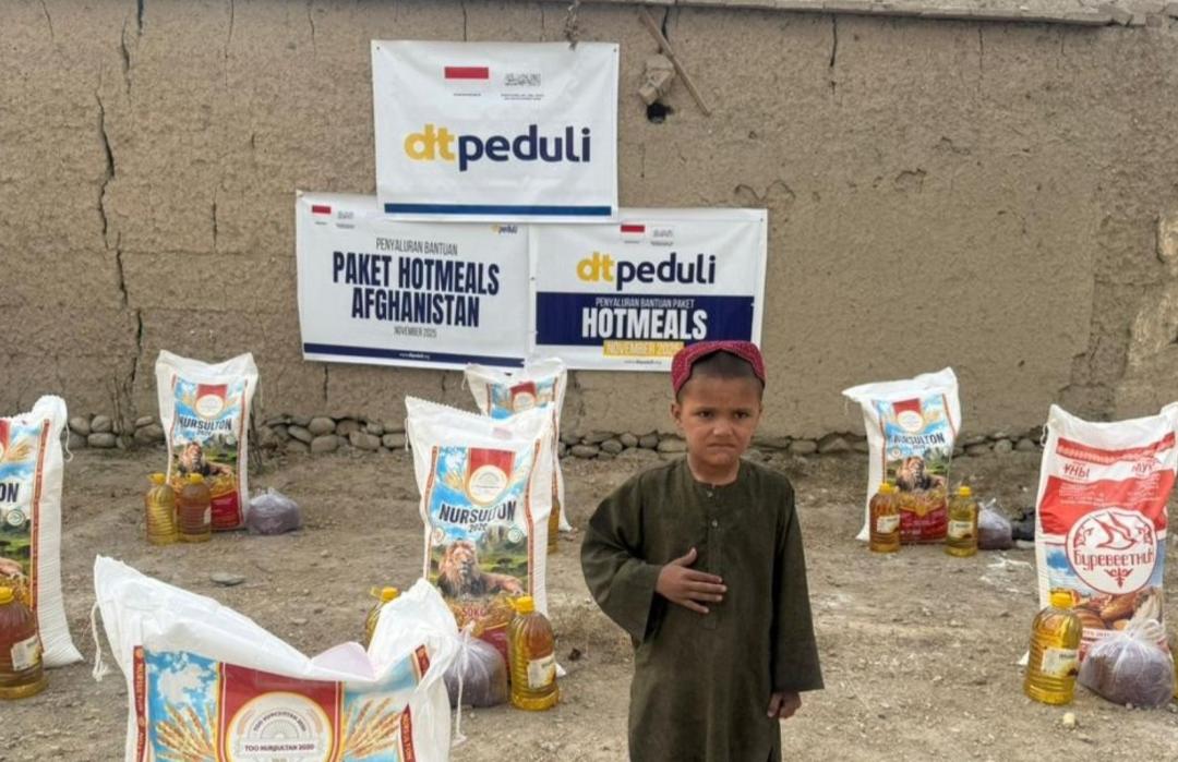 Respons Kemanusiaan, DT Peduli Salurkan Bantuan Pangan bagi Korban Gempa Afghanistan 