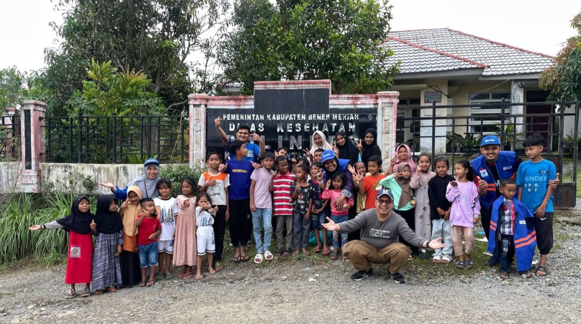 Tembus Medan Berat, DT Peduli Salurkan Bantuan Kemanusiaan di Desa Pantan Kemuning Bener Meriah 