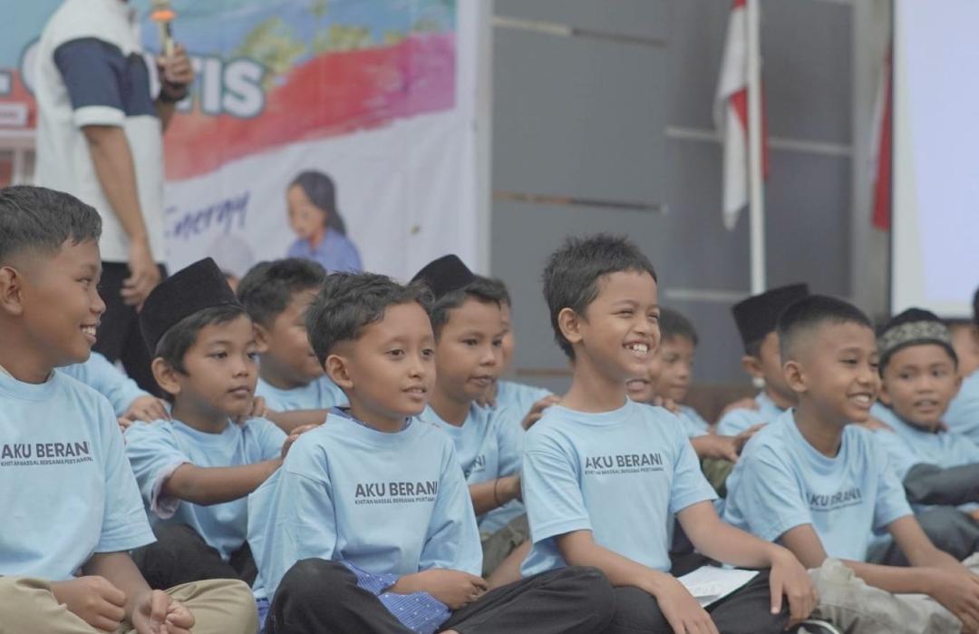 Pertamina Gas dan DT Peduli Riau Gelar Khitanan Massal Gratis Serta Salurkan Bantuan Sarana Ibadah di Mandau 