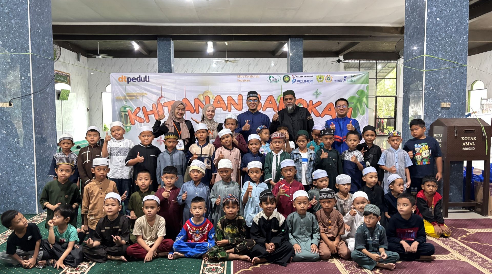 Khitanan Massal DT Peduli Kalsel, Kado Akhir Tahun Gratis untuk Anak Dhuafa 