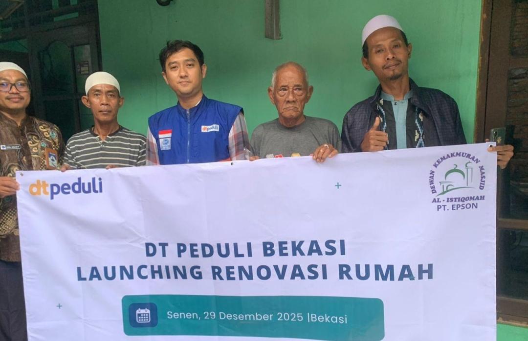 Wujudkan Hunian Layak, DT Peduli Bekasi dan DKM Al-Istiqomah PT Epson Renovasi Rumah Warga Duren Jaya 