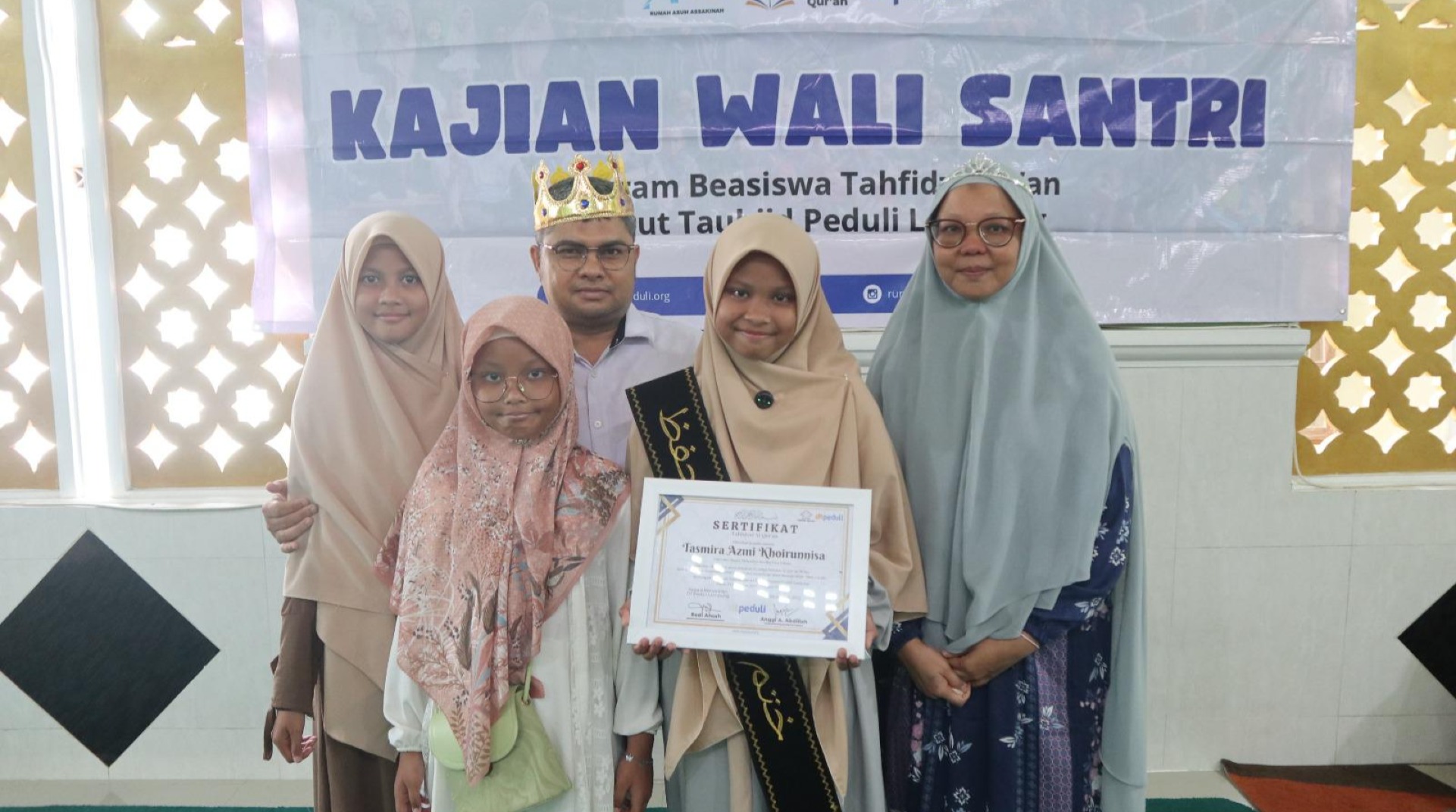 Penuh Haru, Santri Beasiswa Tahfidz Qur’an Ziyadah Hafal 30 Juz 