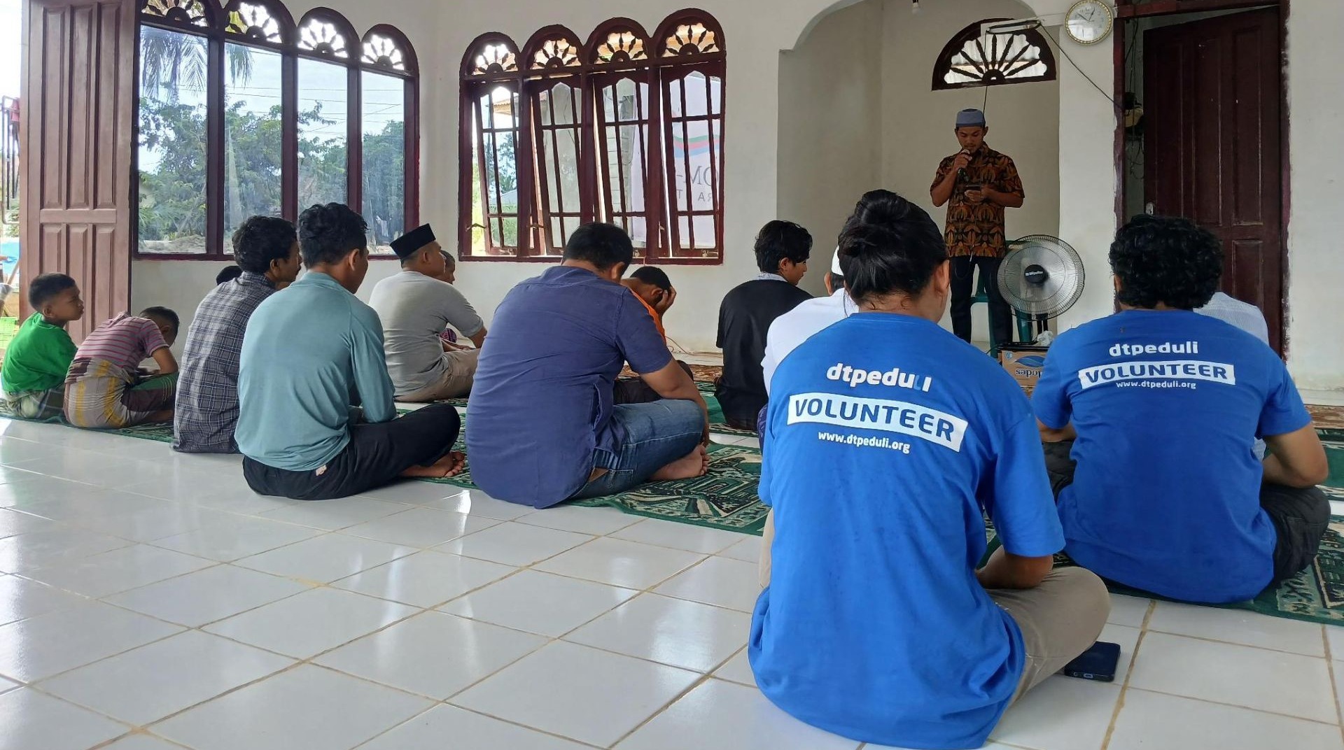 Pascabanjir Bandang, DT Peduli Sumut Inisiasi Shalat Jumat Perdana di Masjid Taqwa Muhammadiyah Batang Toru  