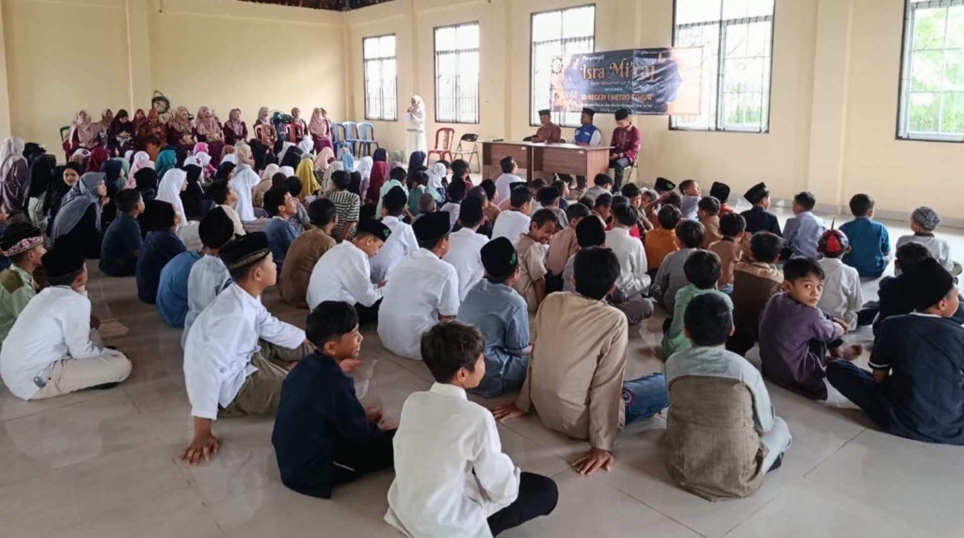 Peringati Isra Mi’raj, DT Peduli Metro Tanamkan Karakter dan Adab Melalui Program MMQ di SDN 1 Metro Timur 