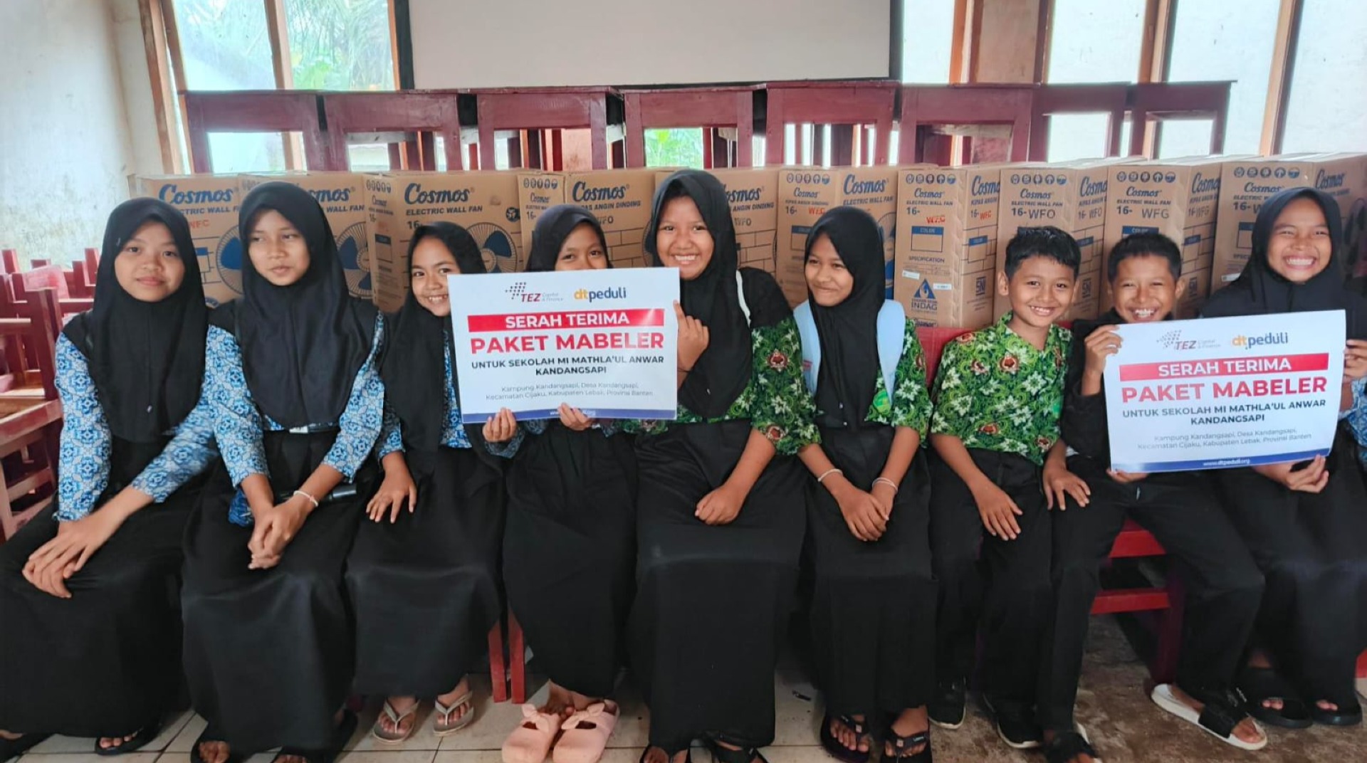 DT Peduli Banten dan PT. TEZ Capital dan Finance Perkuat Sarana Belajar Siswa 