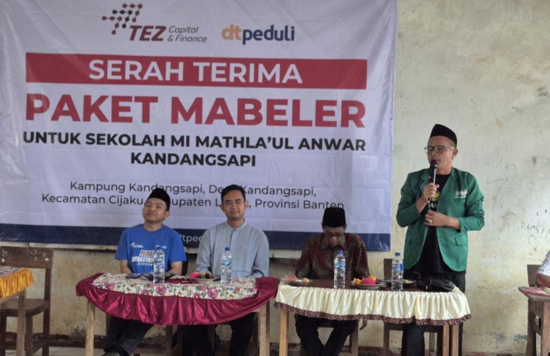 DT Peduli Serang dan PT. TEZ Capital dan Finance Beri Bantuan Fasilitas Belajar 