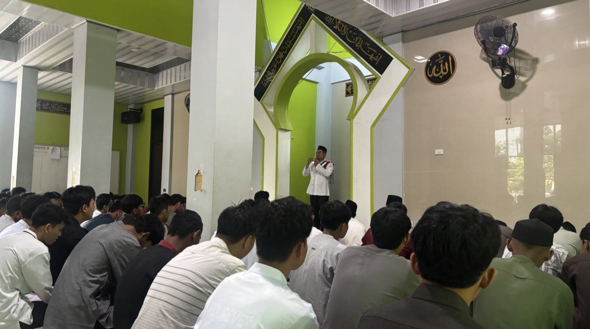  DT Peduli Metro Peringati Isra Mi’raj Bersama 900 Siswa SMAN 2 