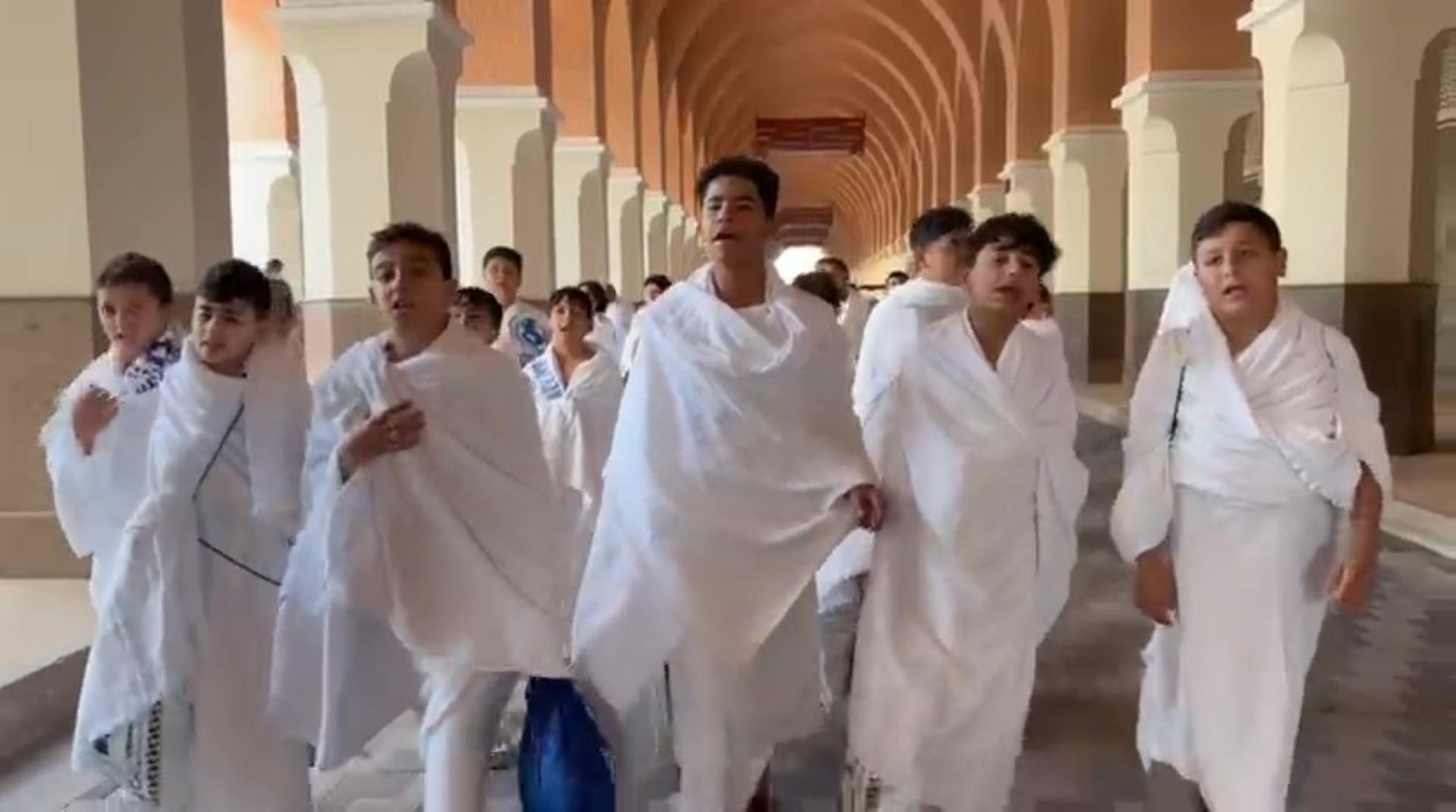 Wujudkan Mimpi Anak Yatim Palestina, DT Peduli Berangkatkan 40 Anak ke Tanah Suci  