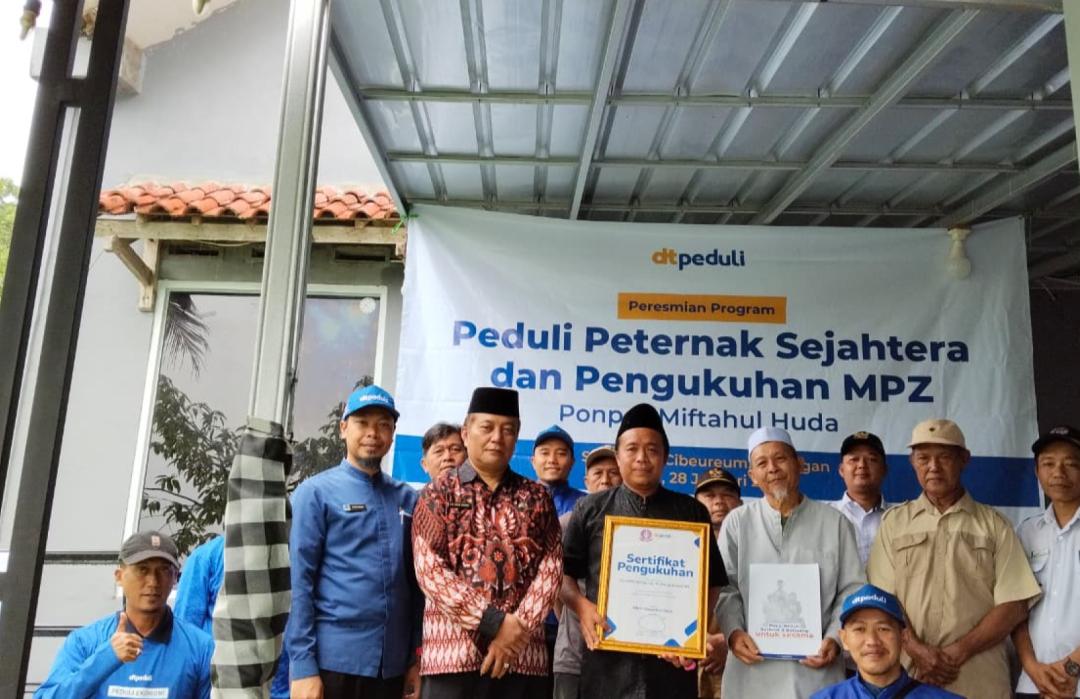 DT Peduli Kuningan Resmikan Program Peduli Peternak Sejahtera dan Pengukuhan MPZ 